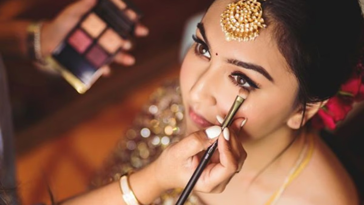 Make-up studio specials